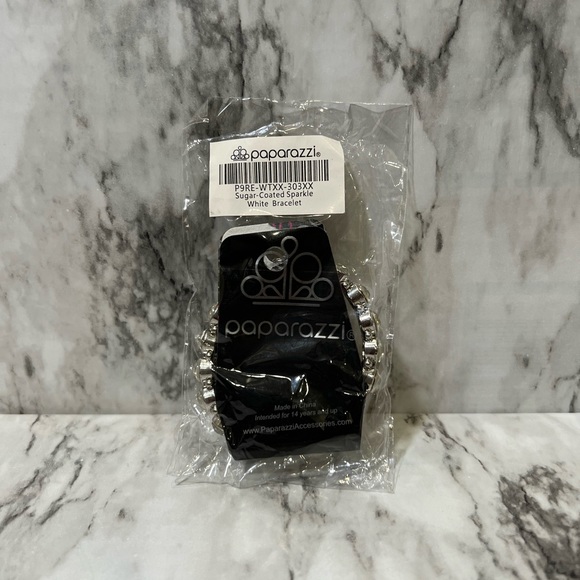 Sugar coated sparkle white bracelet - Picture 2 of 3